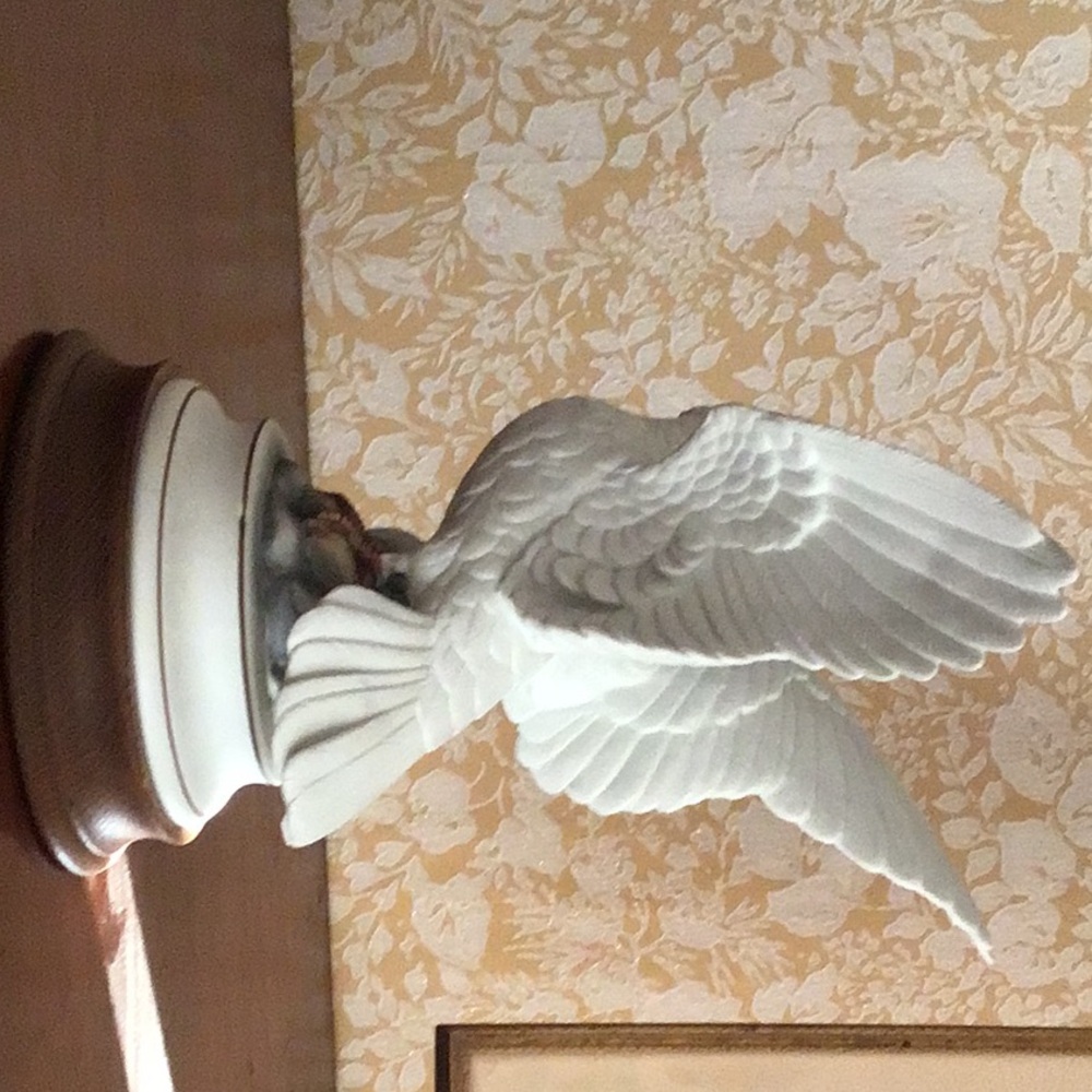 White porcelain Japanese made doves - Picture 4 of 8